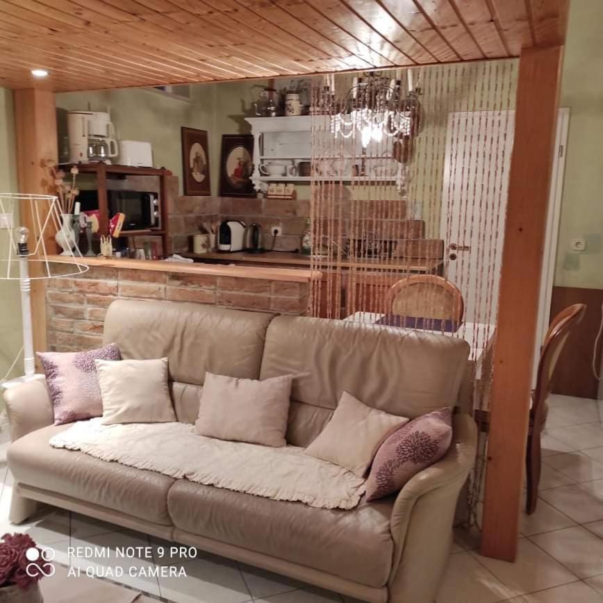 Lavendel Apartman Харканы Экстерьер фото